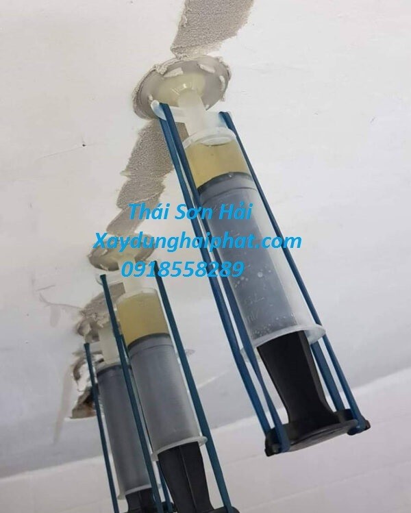 xu-ly-vet-nut-san-mai-chong-tham-san-san-thuong-bang-son-epoxy-3