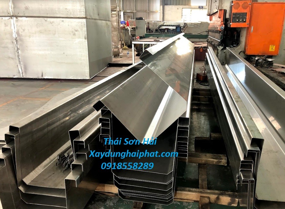 xuong-gia-cong-mang-xoi-inox-cac-loai-gia-re-cung-cap-cac-loai-mang-xoi-tai-hn-3